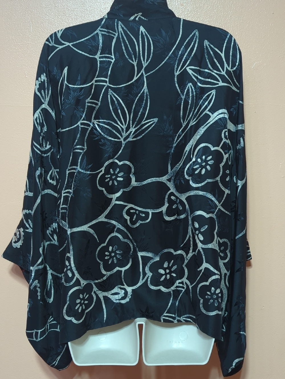 Chicos Design Silk Floral Print Kimono Cardigan Black Size M/L Boho - Picture 3 of 6